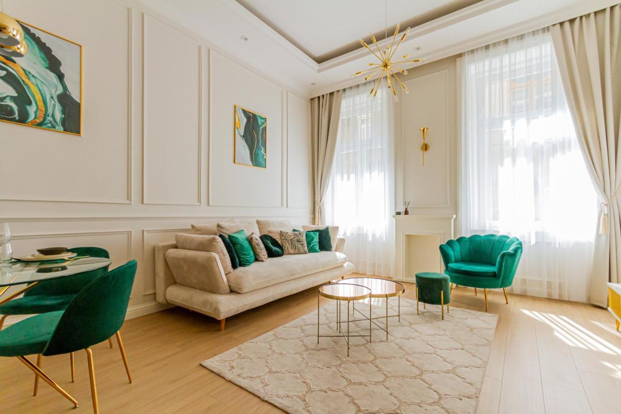 Luxury Apartamento *